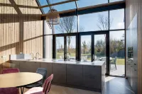 Dormio Resort Nieuwvliet-Bad فنادق في Nieuwvliet