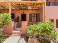Akre Hotel Hotels near Portara