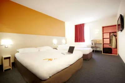 Hôtel Première Classe Istres Hôtels à : Miramas