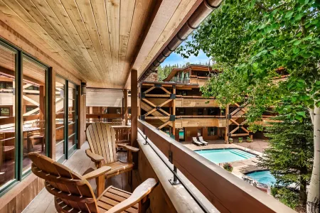 Fasching Haus Condominiums by Frias Отели рядом с достопримечательностью «Aspen Highlands»