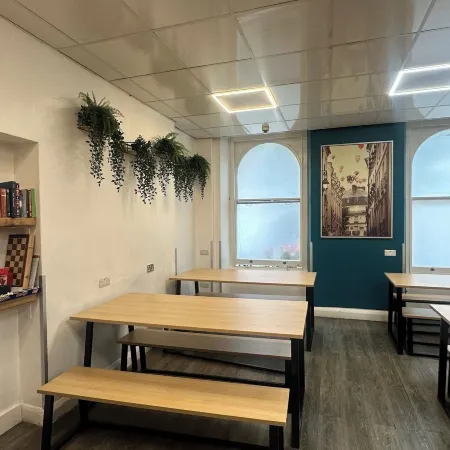 Smart Russell Square Hostel Отели рядом с достопримечательностью «Больница Грэйт Ормонд стрит»