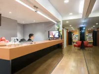Aparthotel Senator Barcelona Hotels near FGC - Muntaner