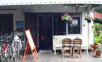 Ampawan Guesthouse