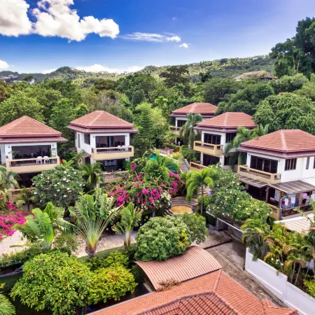 Baan Rawee Villas
