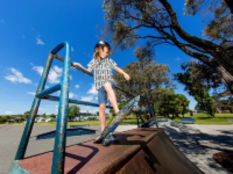 บิ๊ก4 ทัสซี เกตอะเวย์ พาร์ค อัลเวอร์สโตน โรงแรมในUlverstone