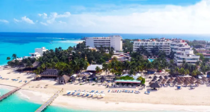 โรงแรม Privilege Aluxes Isla Mujeres Adults Only โรงแรมใน