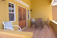 Hillview Apartments and Vehicle Rental Hotels in The Lime