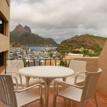 Marinaterra Hotel & Spa
