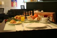 Flag Hotel Barcelos - Breakfast