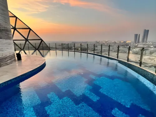 Century Marina Hotel - Lusail Отели в г. Лусаил