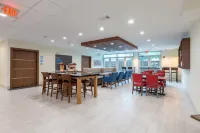 Holiday Inn Express & Suites ARLINGTON NORTH – STADIUM AREA by IHG - petit déjeuner