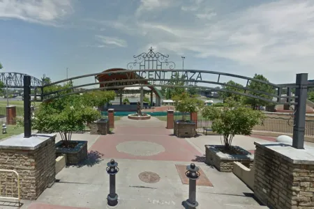 Cozy Patio Retreat with Fire Pit and Open Living Space - Charming Bungalow