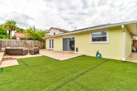 Gorgeous Home with Spacious Backyard and Fire Pit - Tranquil Escape