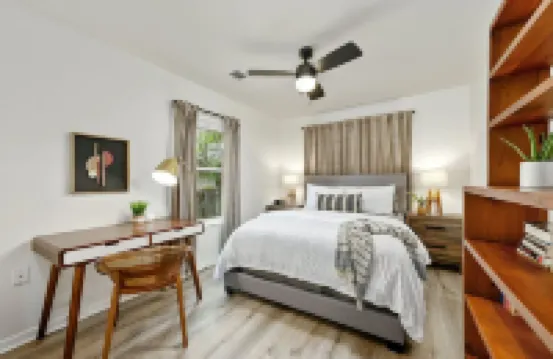 Charming Oasis with Airstream and Fire Pit - Cozy Escape under Oak Trees