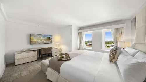 Stunning City Views and Luxurious Pools - Elegant Eco-Friendly Oasis