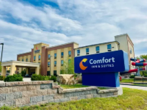 Comfort Inn & Suites Shawnee - Kansas City Hotels in Shawnee