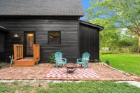 Midnight Sanctuary at Mystic Falls - 3 Bed 2.5 BA Home 1 mi to Covington Square