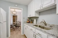 Harmony Home - 4/2 sleeps 11, 1 mile to Texas Tech