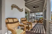 Gorgeous Community Pool and Tennis Courts - Exquisite Beach Villa Retreat