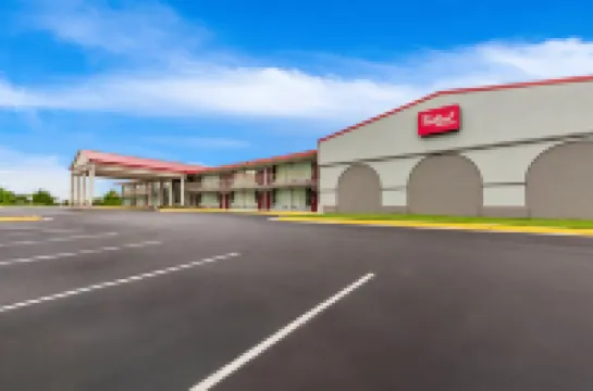 ريد رووف إن آند سويتس كايف سيتي فنادق في 