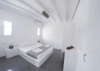 OW Andros - Luxury Suites - Airport Shuttle