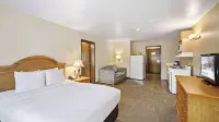 Clarion Hotel & Suites Fairbanks Near Ft Wainwright Hotels in Fairbanks