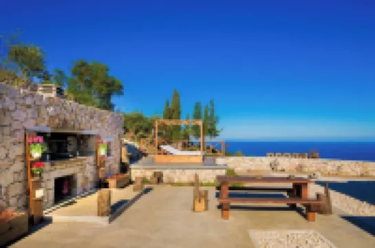 วิลล่า Nikolakos - สระว่ายน้ำส่วนตัว