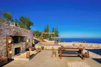 Nikolakos Villa - Pirvate Pool Hotels in Elation