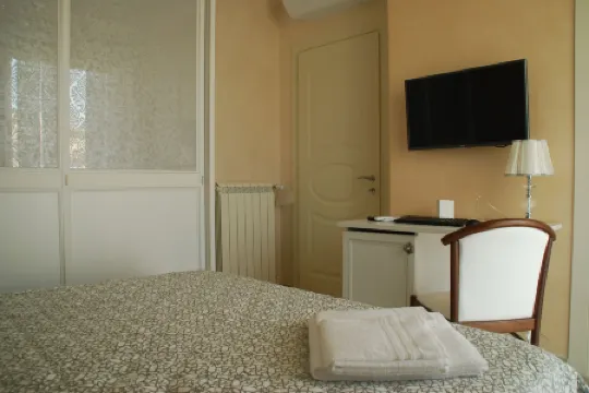 黛芙妮之家酒店