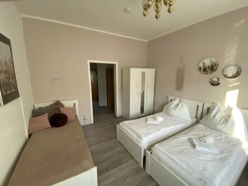 Pension Lizzi Hotels in Wiener Neudorf