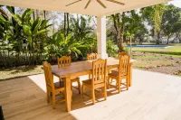 Pavones Point Hotels in Pavones