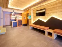 Hotel Base Camp Lodge - les 2 Alpes Hotels in Isere