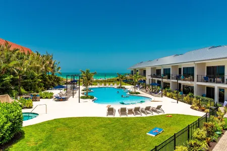 Anna Maria Beach Resort Отели рядом с достопримечательностью «Alvin's Island - Holmes Beach #753»