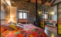 Apartamentos Rurales El Bosque de las Viñas Hotels near Fonte da Virxe da Encontrela
