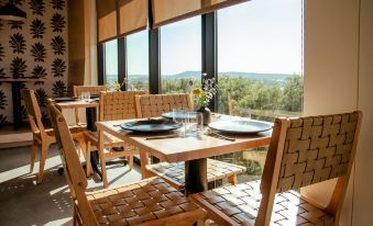 Brut Hotel