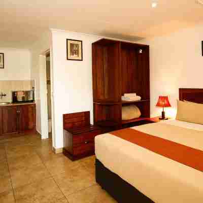 Mokoro Lodge Rooms