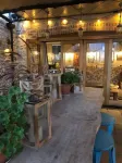 Black Horse Hotels in Coldwaltham