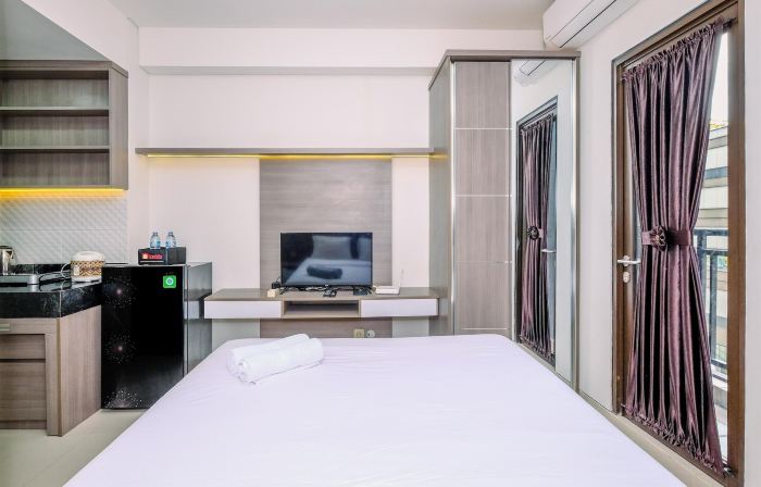 Nice Studio at 7Th Floor Transpark Cibubur Apartment