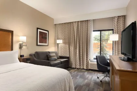 Hampton Inn by Hilton Fort Smith Отели в г. Себастиан Каунти