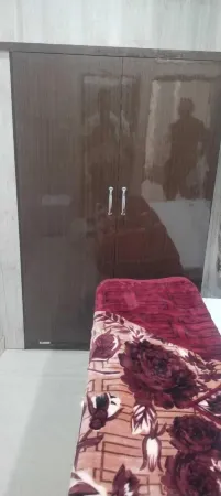 Virendra Palace Guest House Отели в г. Манроли