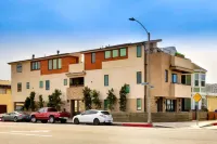 7 Br 2 Hot Tubs Rooftop Beach Block Ocean View