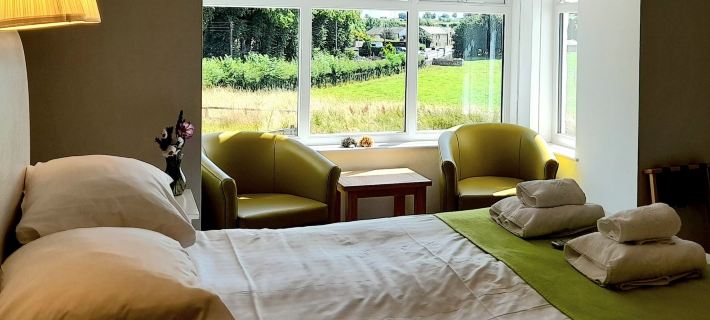 The White House Guest House Hotels in Penrith