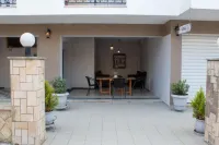 Vaso Alykanas Studios Hotels in Amoudi