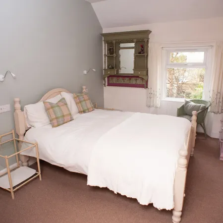 Bees Townhouse- Cupar