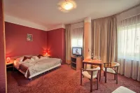 Grot Hotel