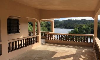 Casa del Lago Garzas - Suite 101 - Housity