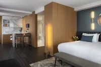 Howard Sur Seine - Asnieres Paris la Defense Hotels in Аньєр-сюр-Сен