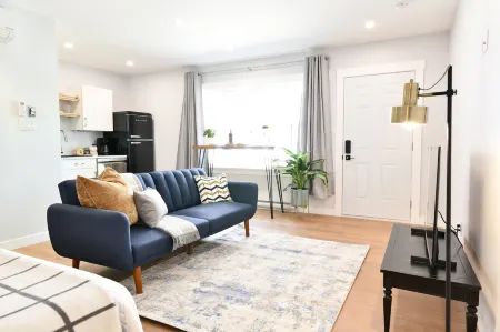 Jardin Suites Highfield Отели рядом со станцией Залізнична станція Монктон