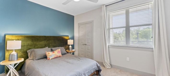 Serene 1Br King Suite Close to Downtown w Fast Wifi Ξενοδοχεία στην πόλη Montopolis