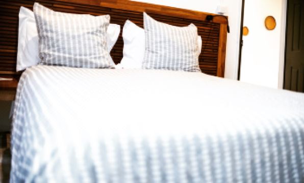 Ti Lakaz an apartment with garden near the sea - Housity